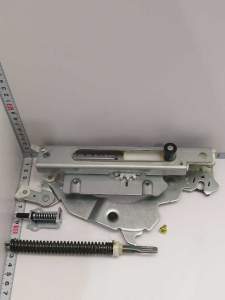 Zawias prawy zmywarki Samsung