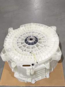 Tył zbiornika pralki Samsung